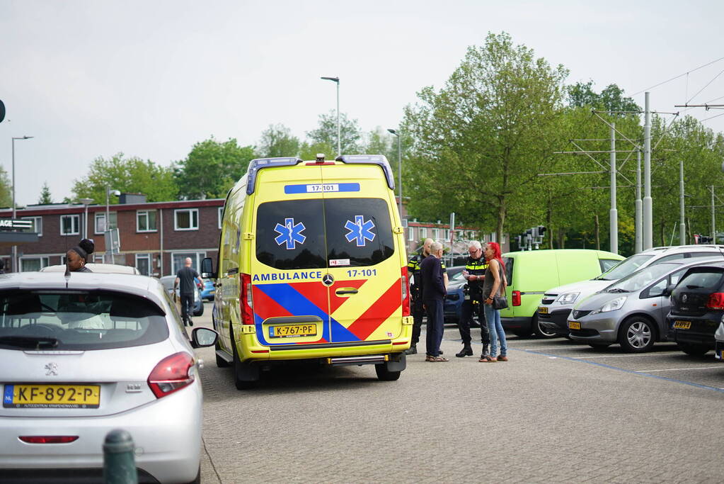 Persoon gewond na steekpartij