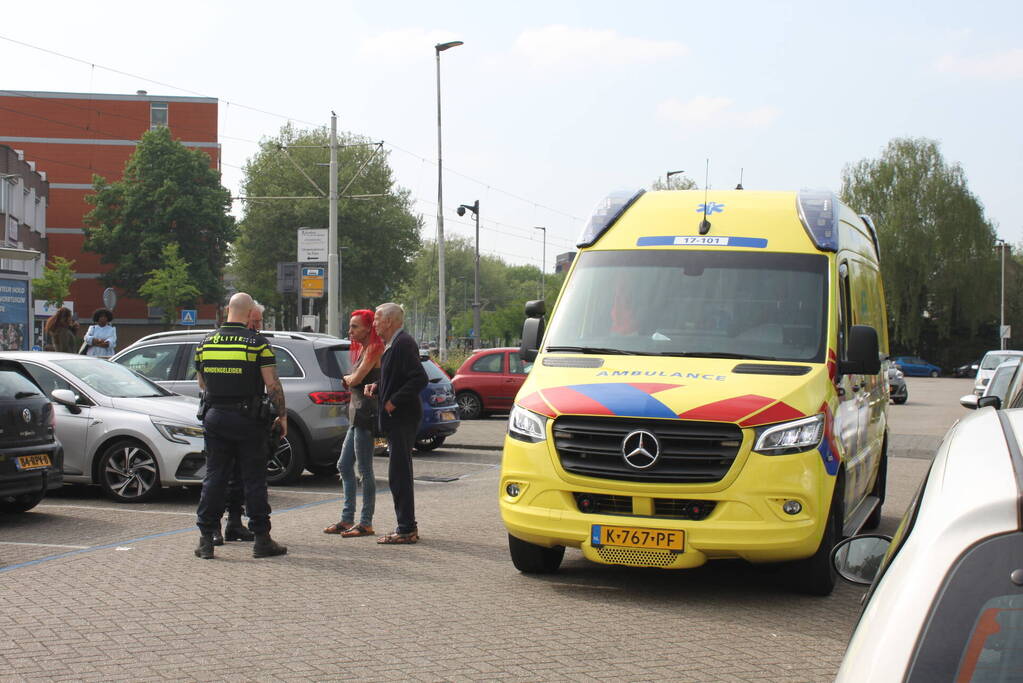 Persoon gewond na steekpartij