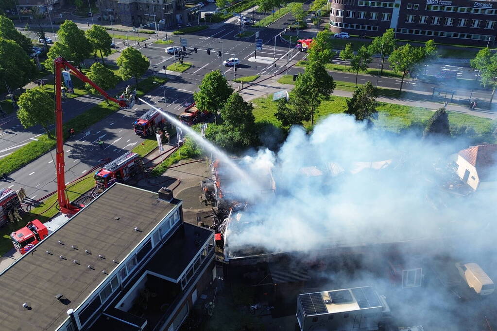 Grote brand in fietsenwinkel