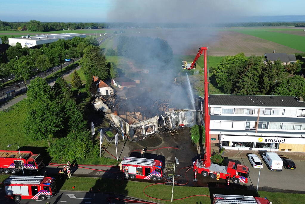 Grote brand in fietsenwinkel