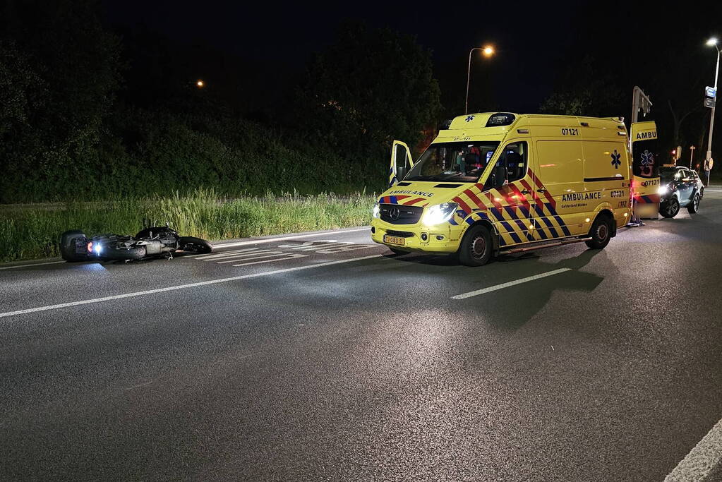 Motorrijder gewond bij aanrijding