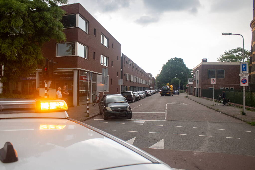 Fikse schade bij frontale aanrijding op kruising