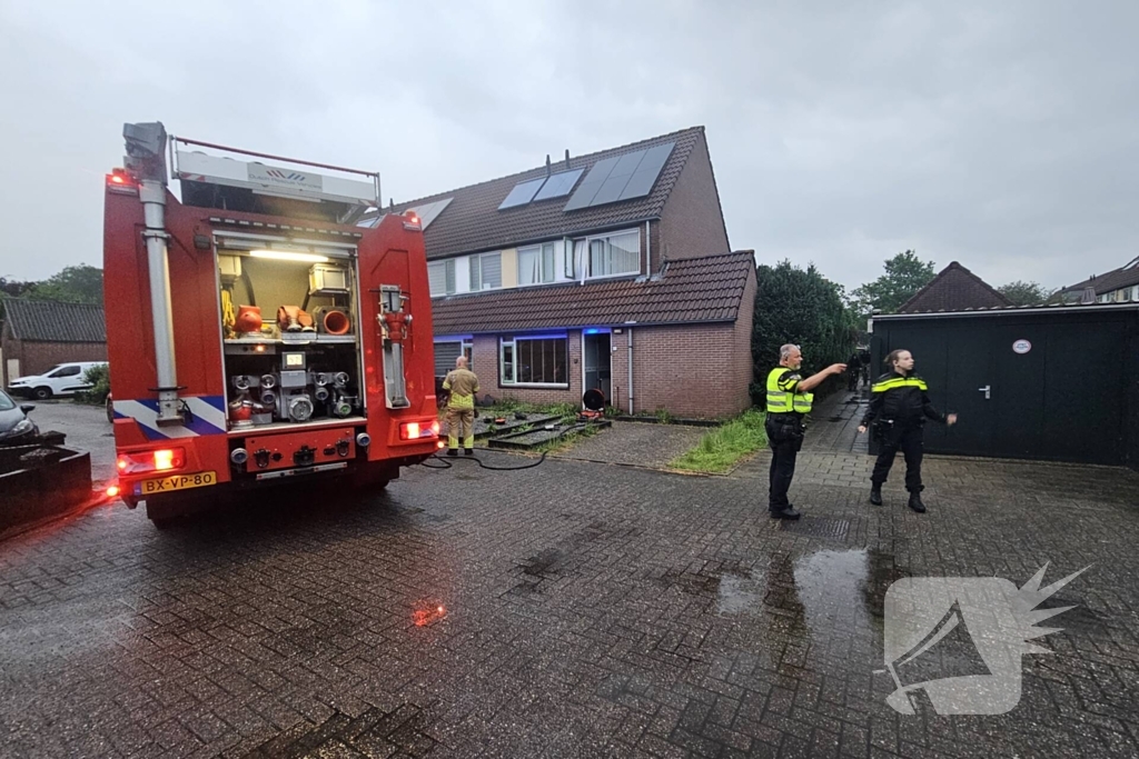 Persoon gewond bij woningbrand