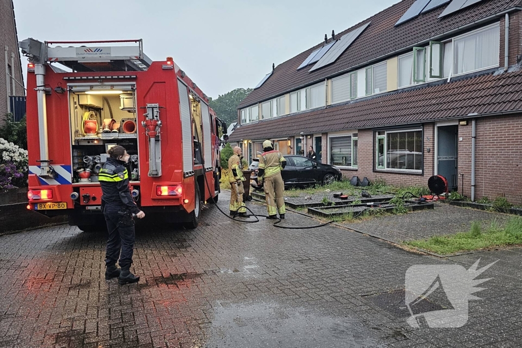 Persoon gewond bij woningbrand