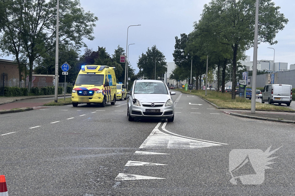 Personen op fatbike gewond bij aanrijding met auto