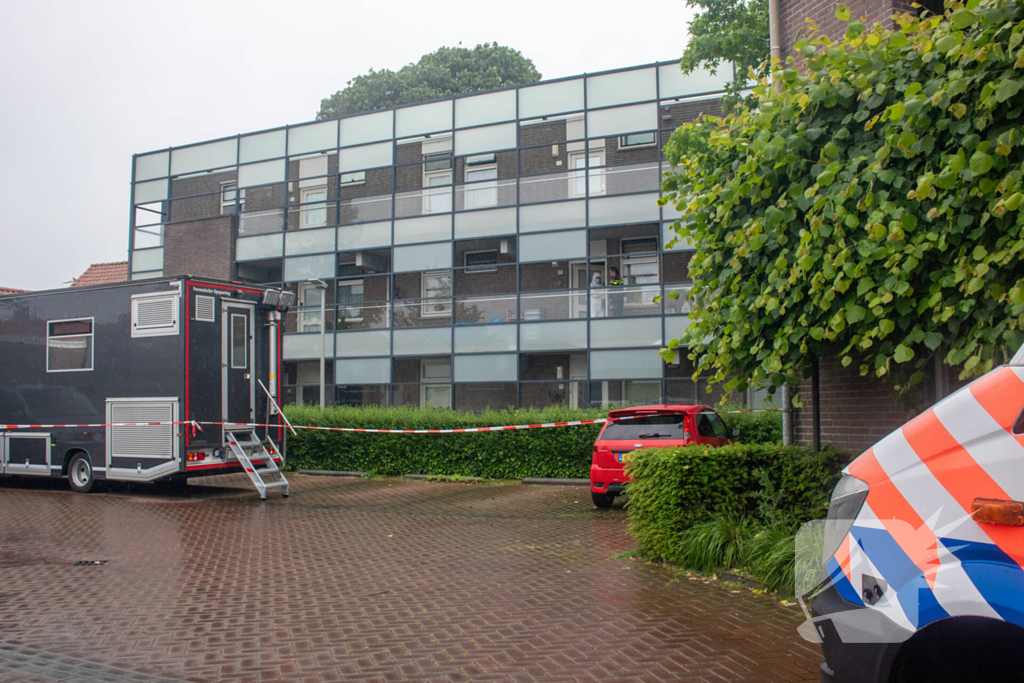 Overleden persoon aangetroffen in woning
