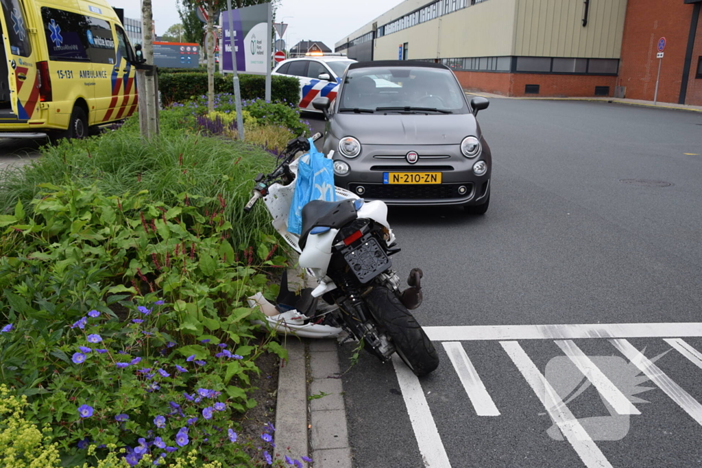Scooterrijder gewond na ongeval