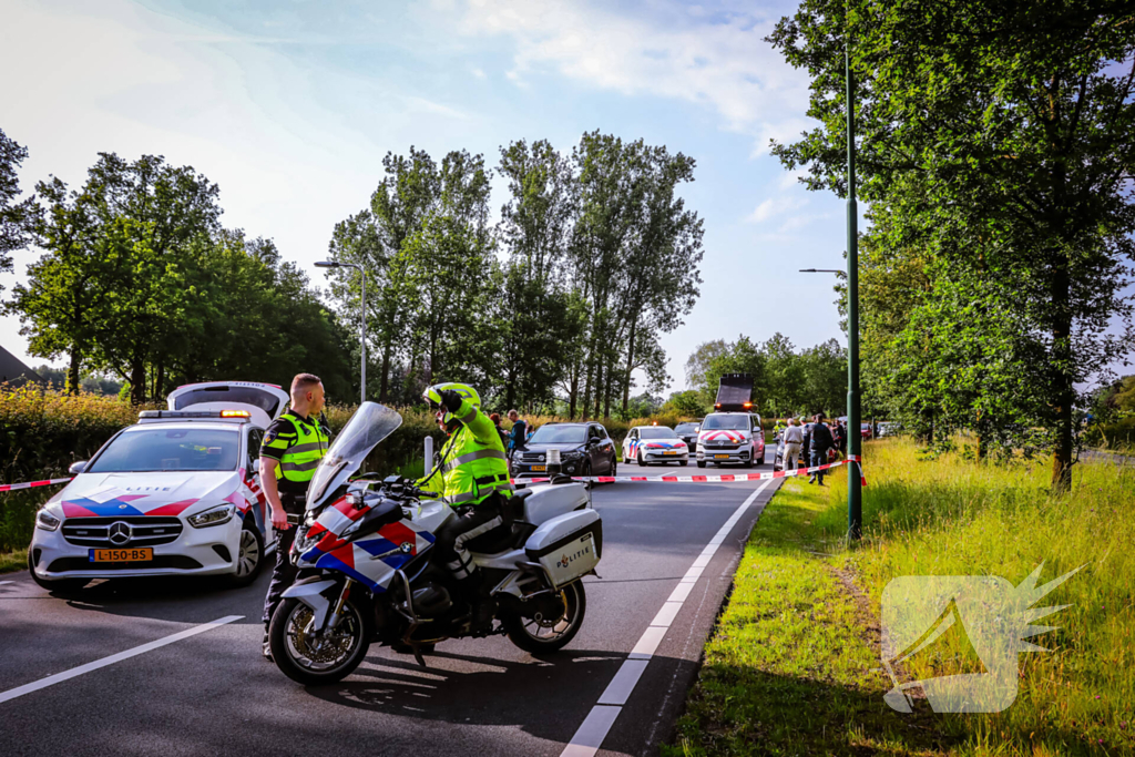 Reanimatie nadat auto tot stilstand komt in hek