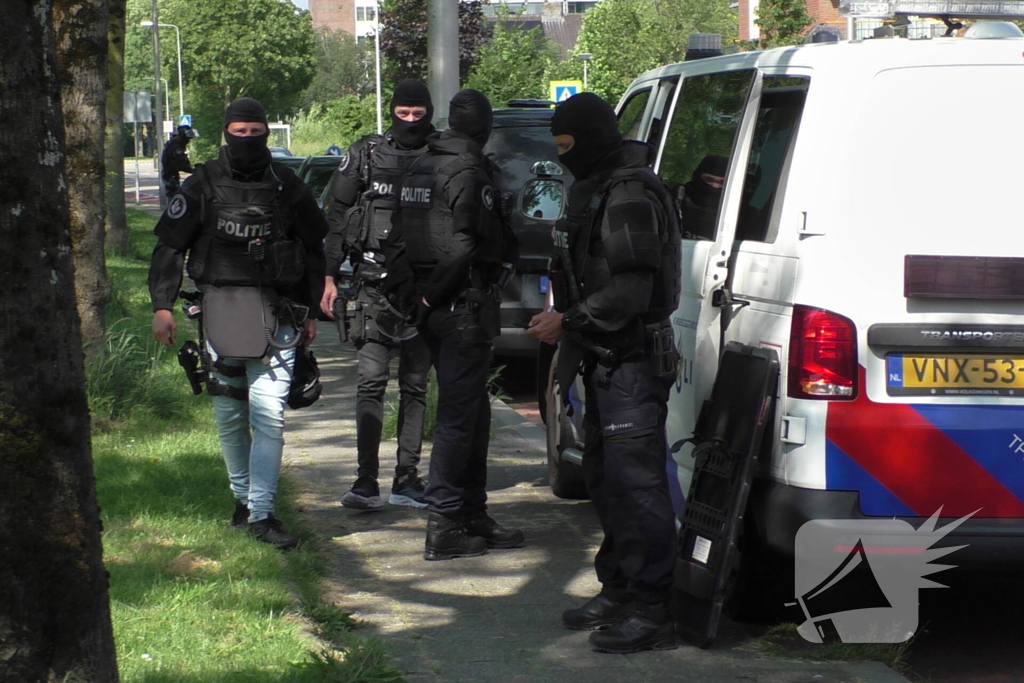 Massale politie-inzet voor verdachte situatie