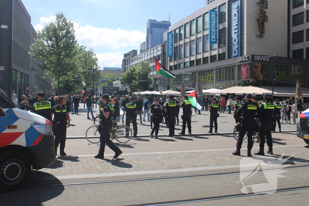 Politie grijpt in bij demonstraties