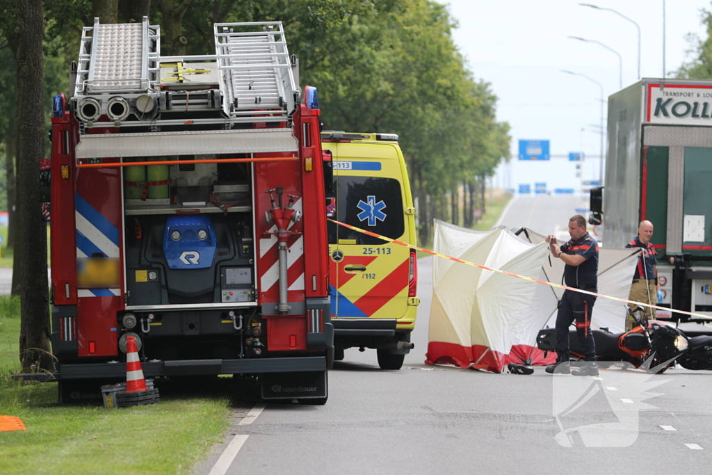 Motorrijder overleden bij aanrijding met vrachtwagen