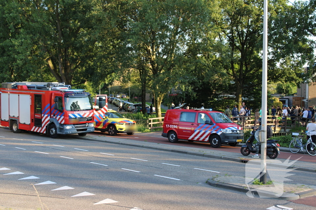 Persoon te water, hulpdiensten groot ingezet