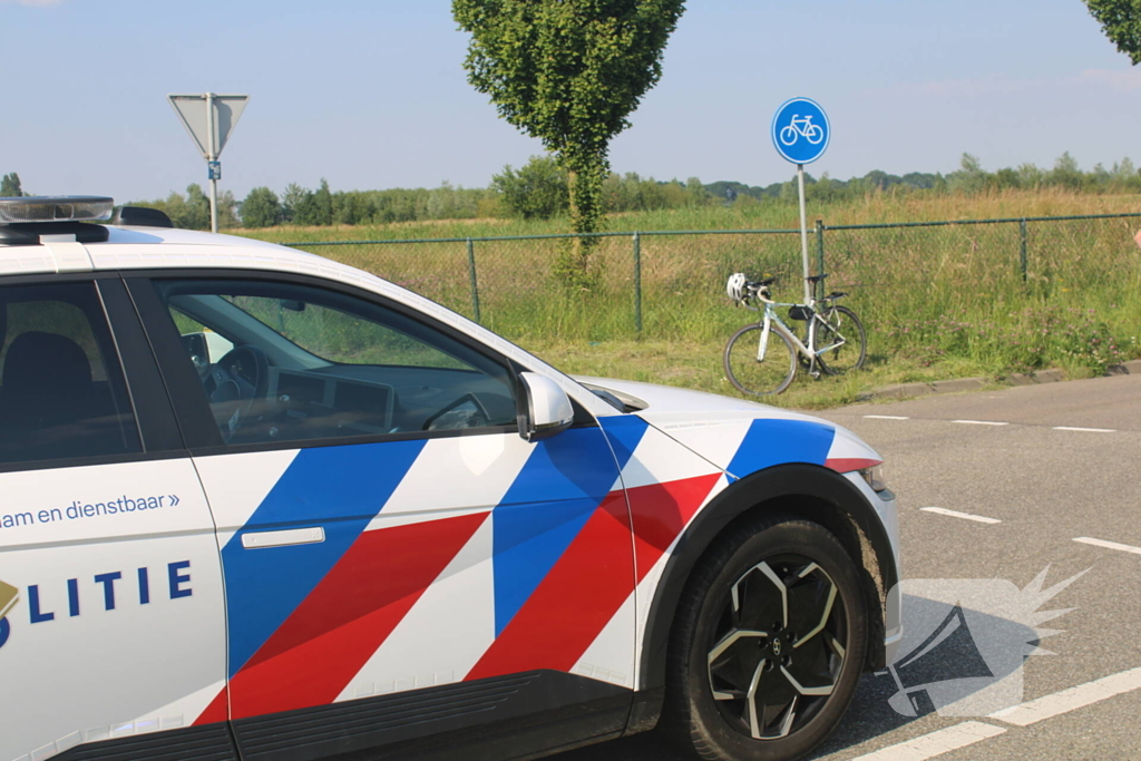 Wielrenner geschept door automobilist