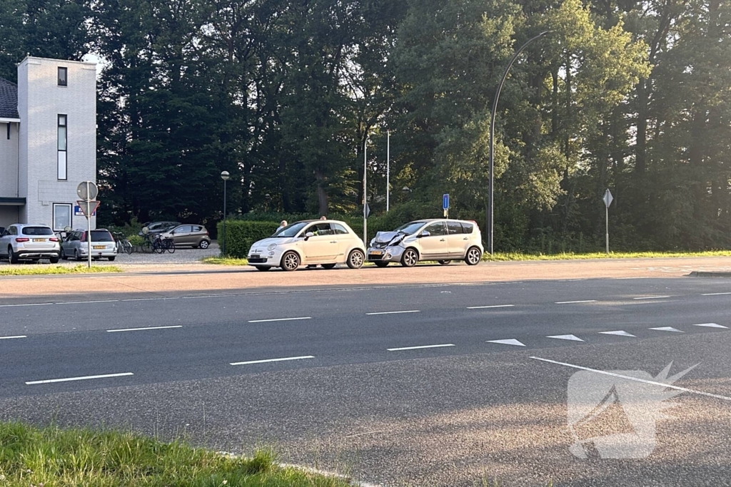Dubbel ongeval zorgt voor schades