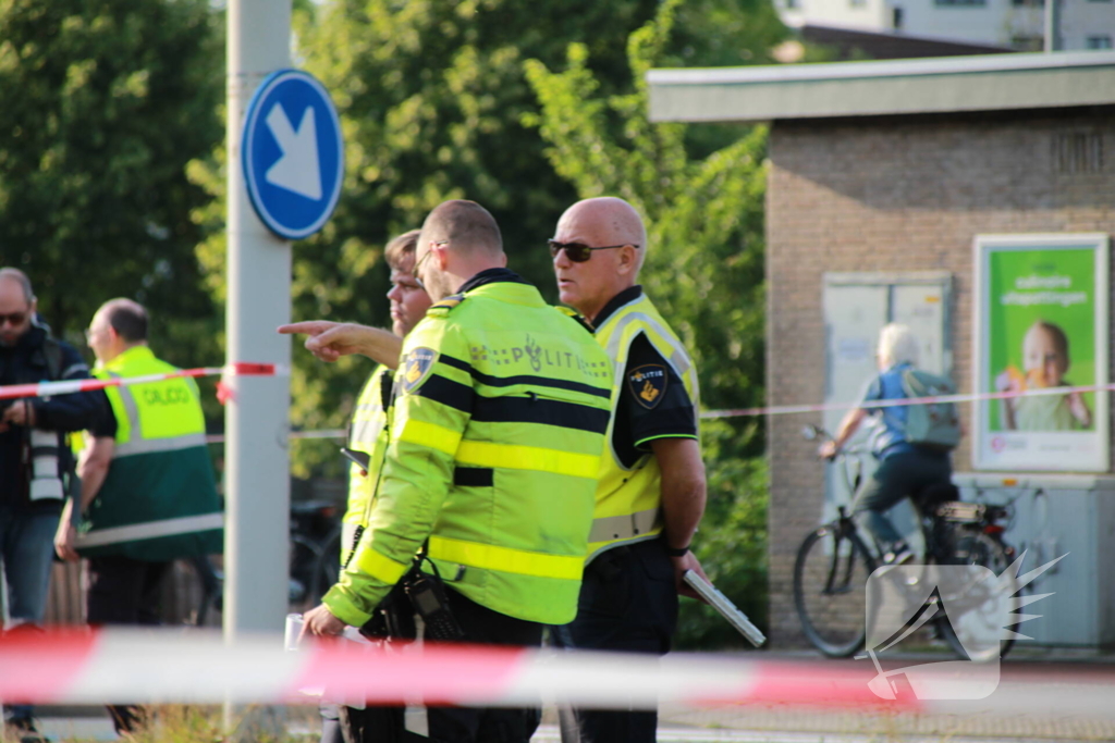 Flinke schade na botsing tussen twee auto's