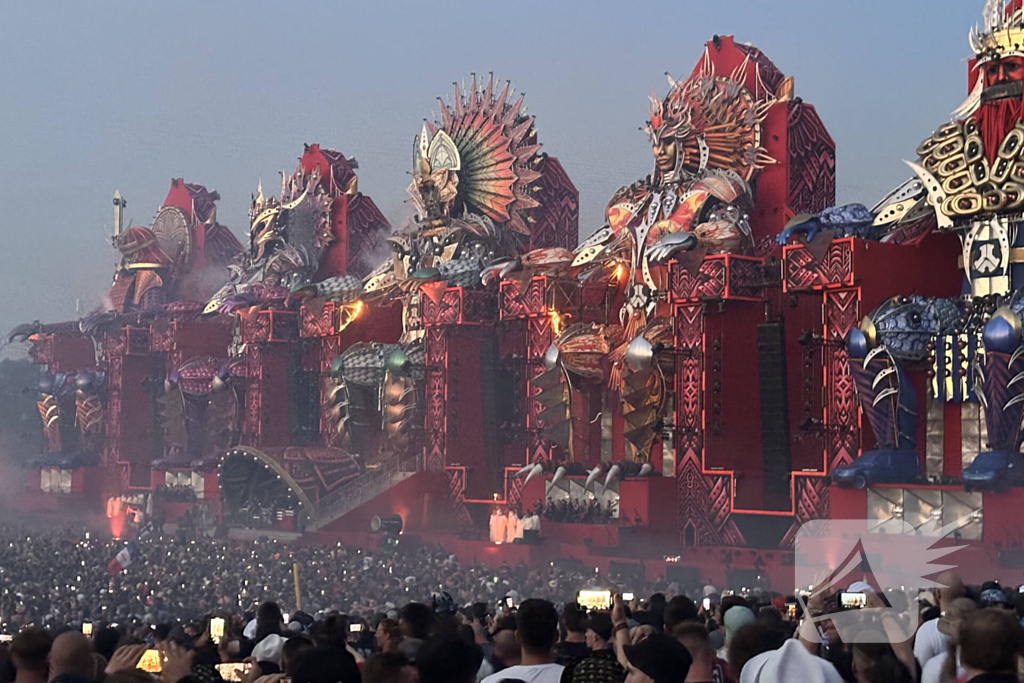 Forse brand op mainstage Defqon 1 festival