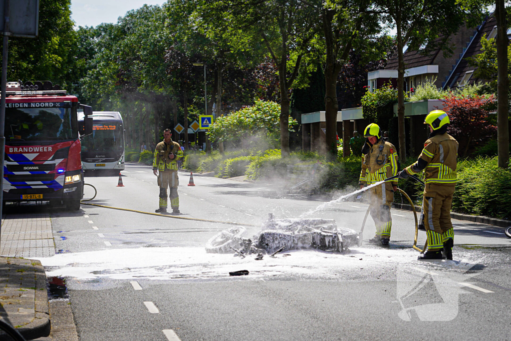 Motor afgebrand na botsing met fietser