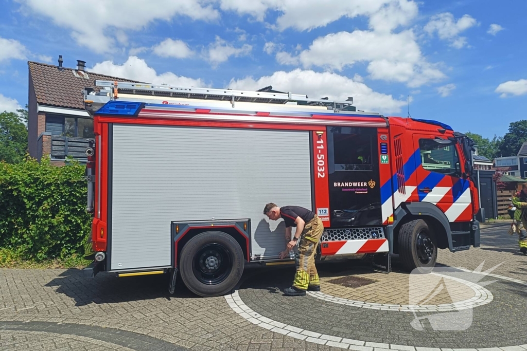 Brandweer onderzoekt brand in woning