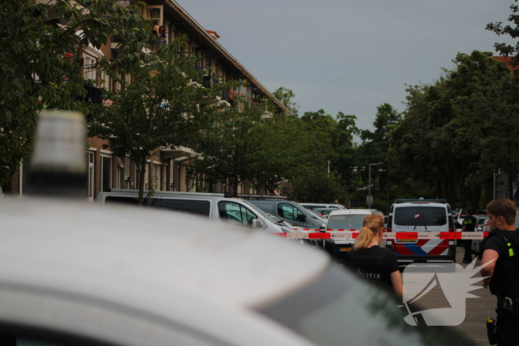 Politie zoekt dader na schietpartij