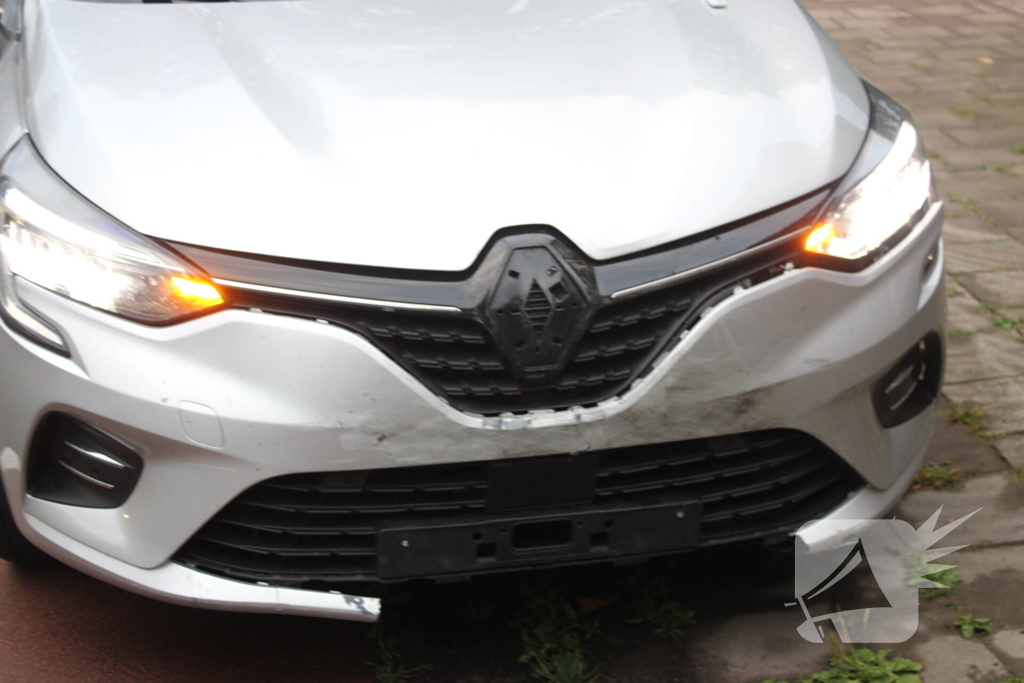 Lantaarnpaal plat gereden na botsing