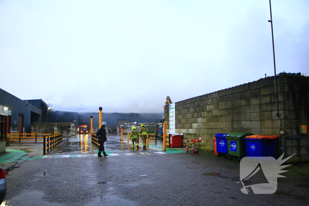 Veel rook- en stankoverlast door brand bij afvalverwerker