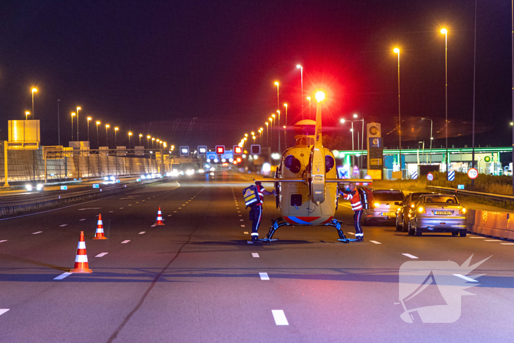 Aanrijding tussen een personenauto en een pijlwagen