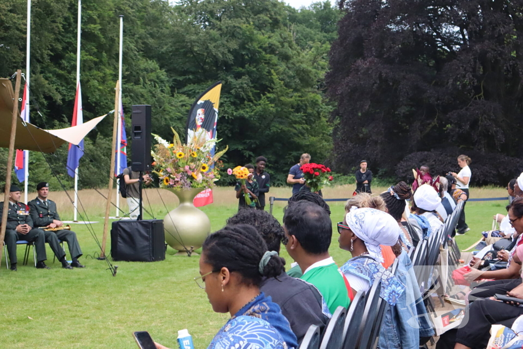 Herdenking slavernij verleden trekt veel belangstelling