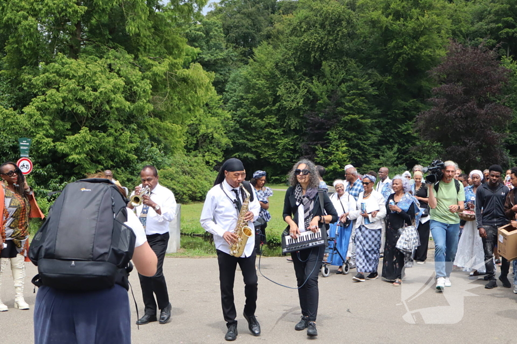 Herdenking slavernij verleden trekt veel belangstelling