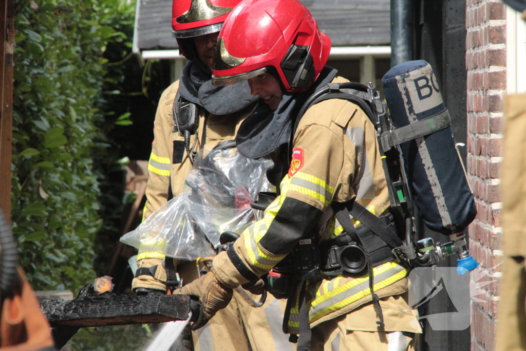 Brand in houthok snel onder controle