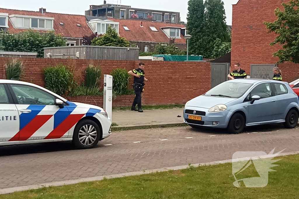 Achtervolging eindigt met beschadigde voertuigen, bestuurder ontkomen