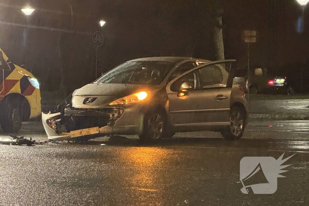 Persoon gewond bij botsing