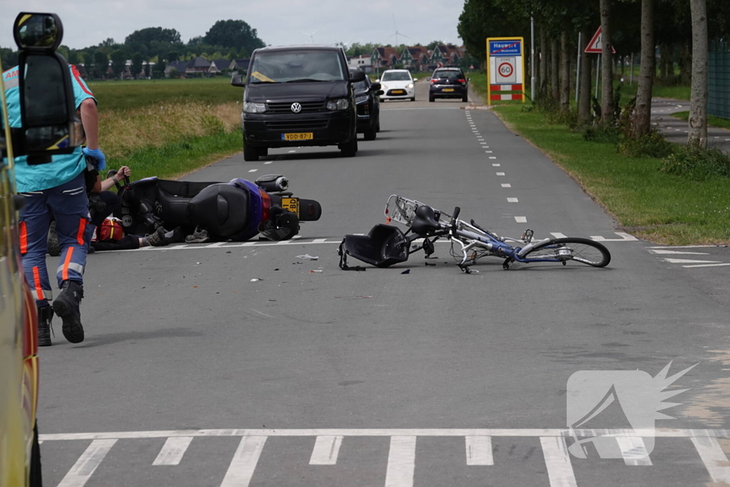 Fietser en motorrijder gewond na ongeval