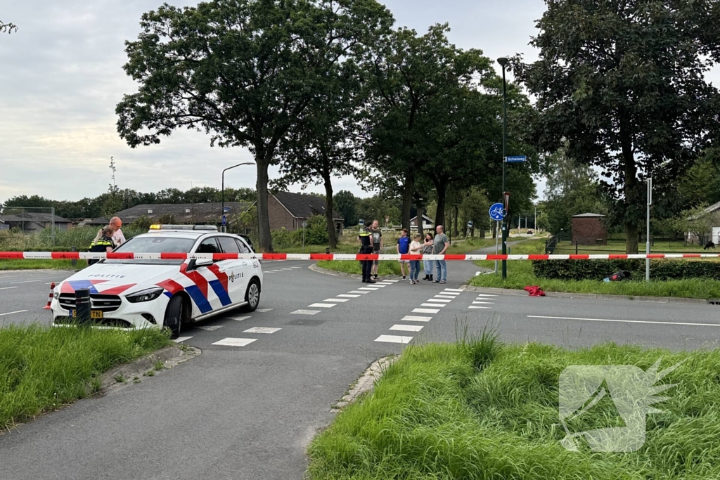 Automobilist rijdt door na ernstige aanrijding met scooterrijder