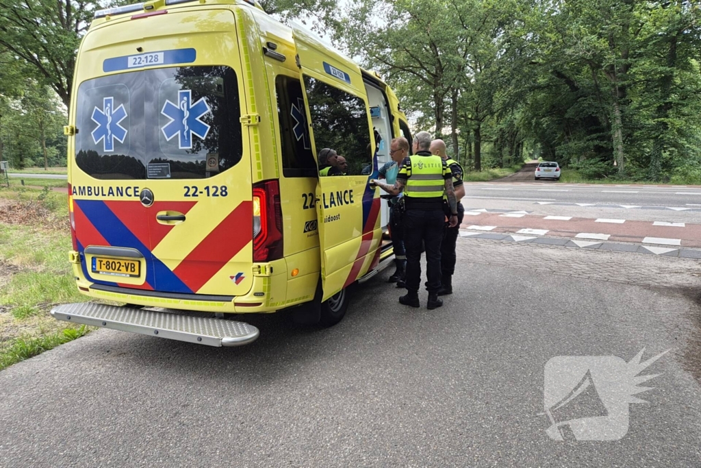Fietser gewond bij botsing met auto