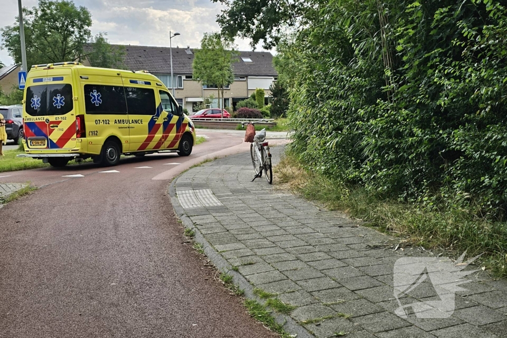 Fietser gewond bij aanrijding op rotonde