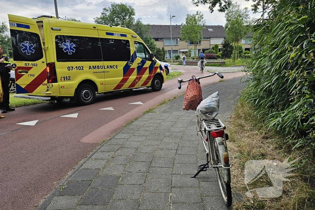 Fietser gewond bij aanrijding op rotonde