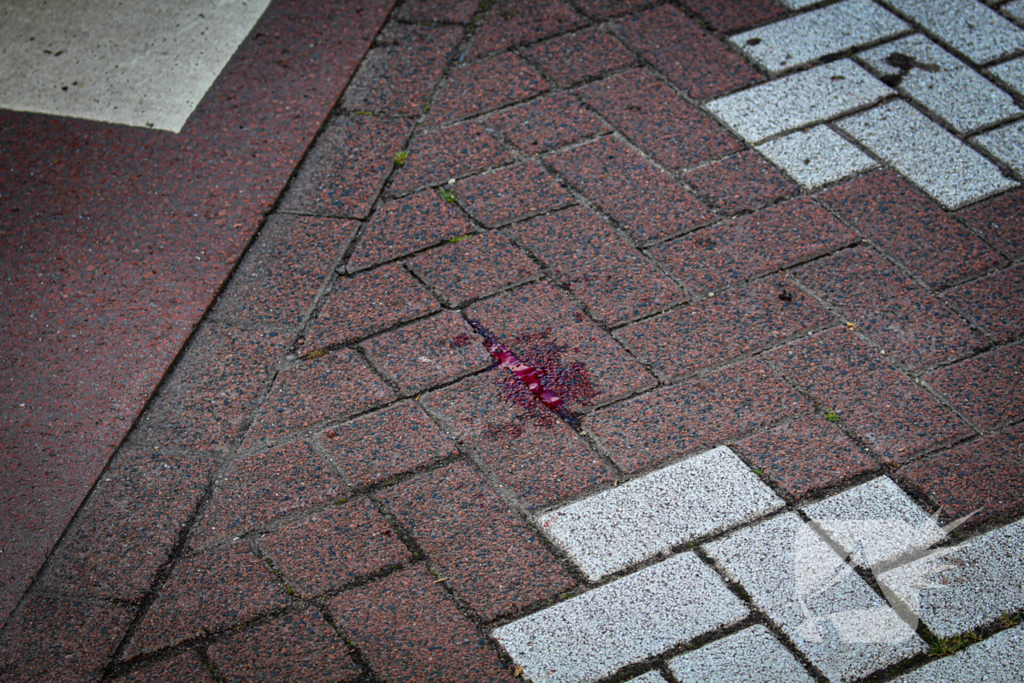 Fietser aangereden op rontonde