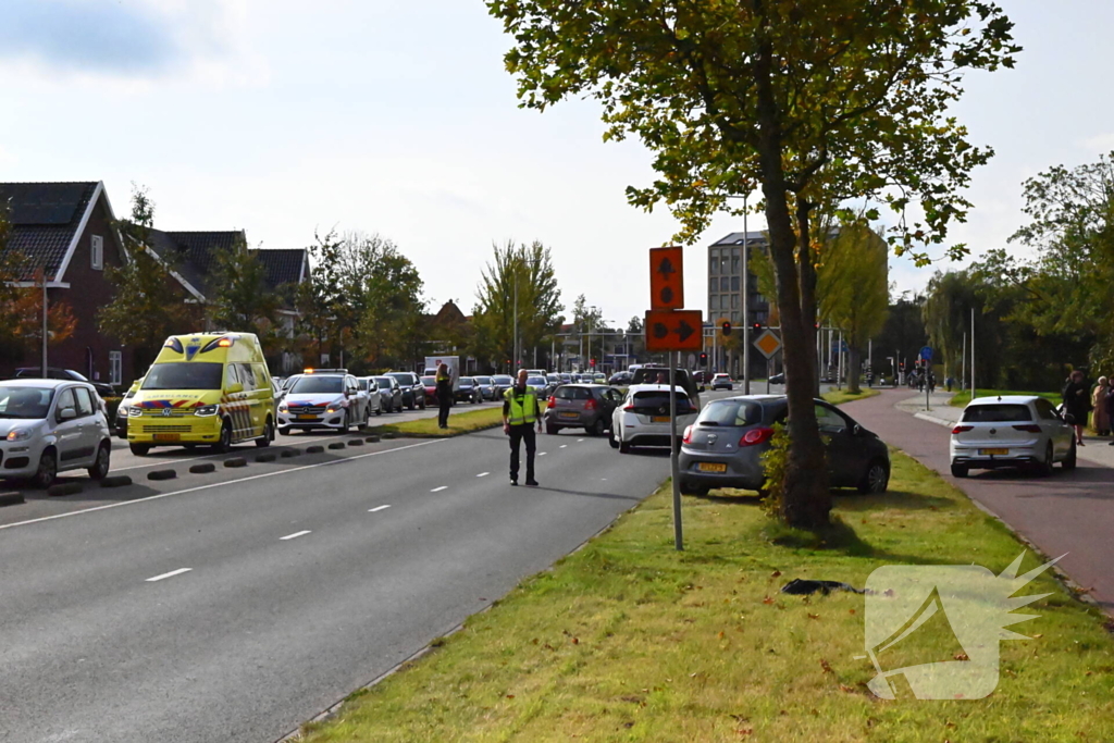 Grote opstopping door ongeval met drie voertuigen