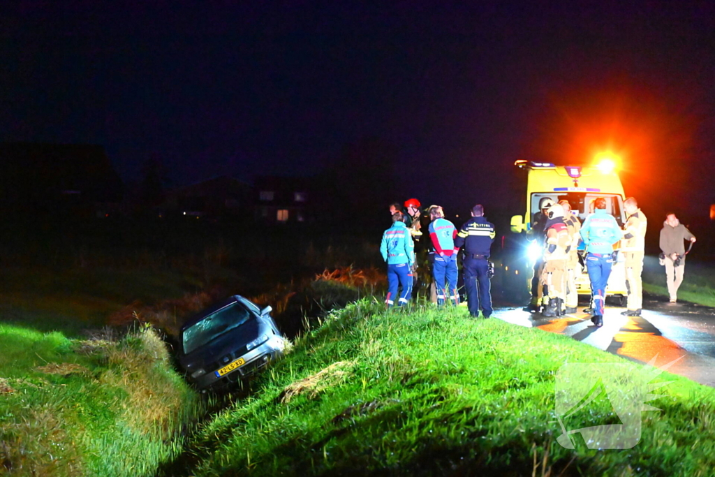Bestuurder en bijrijder spoorloos na ongeval