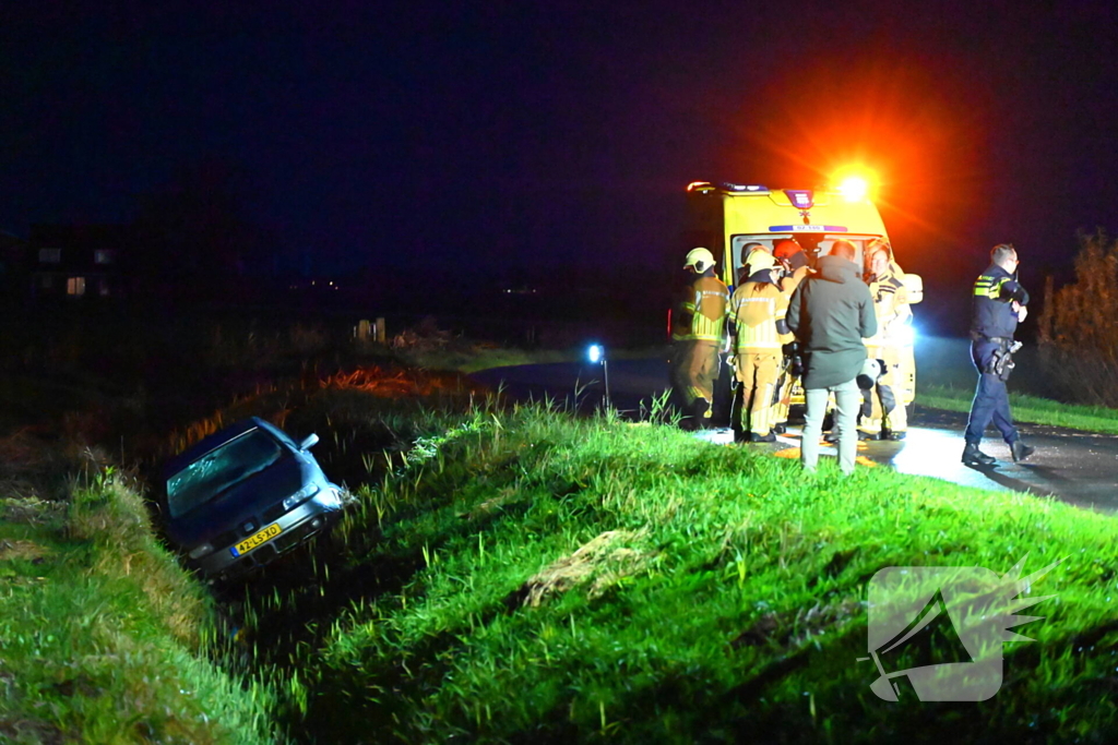 Bestuurder en bijrijder spoorloos na ongeval