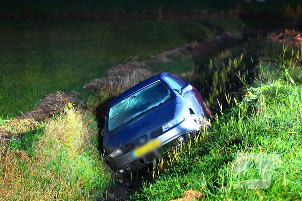 Bestuurder en bijrijder spoorloos na ongeval