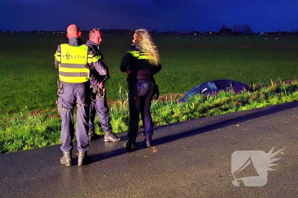 Bestuurder en bijrijder spoorloos na ongeval