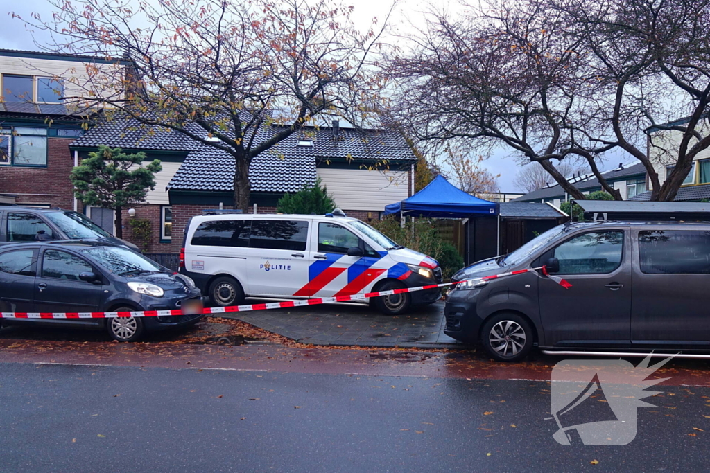Politie doet onderzoek naar aantreffen overleden persoon