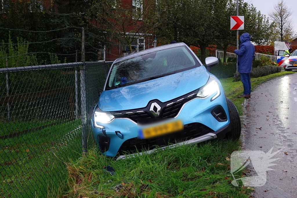Auto ramt hekwerk kapot