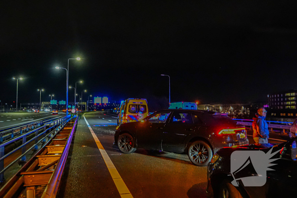 Voetganger aangereden op snelweg