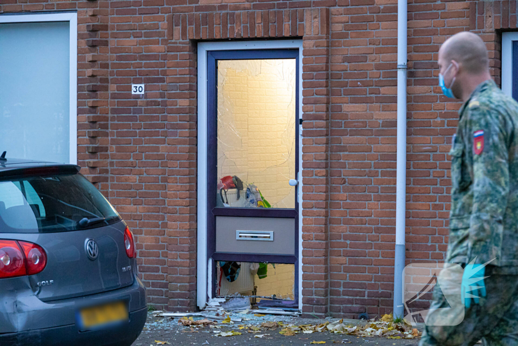 Explosief afgegaan bij woning Explosieven Opruimingsdienst Defensie aanwezig