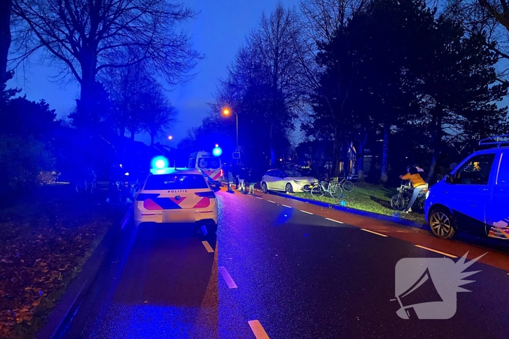 Fietser ernstig gewond bij botsing met auto