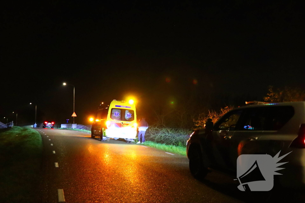 Fietser komt hard ten val