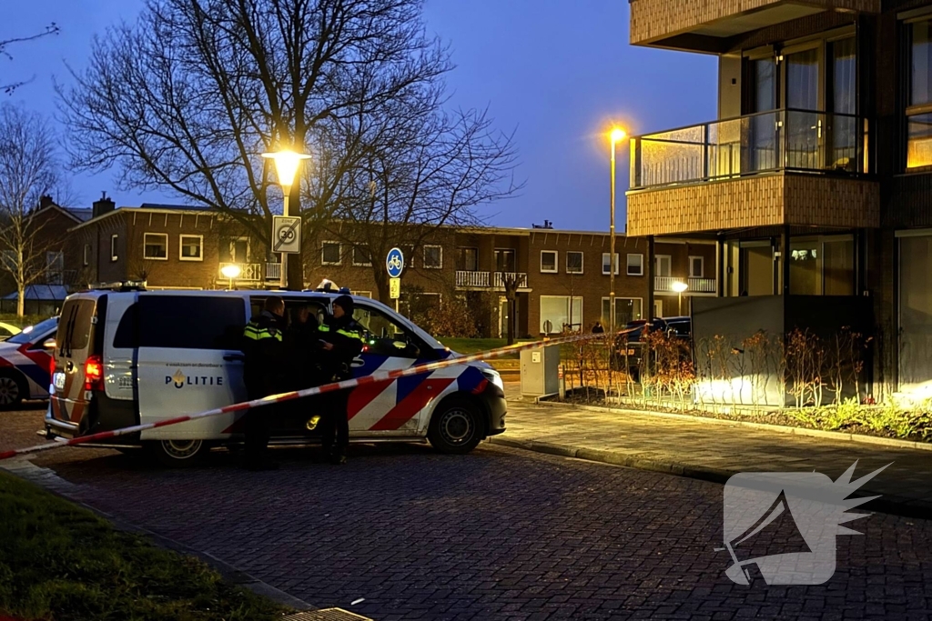 Gevel appartementencomplex beschadigd door explosie