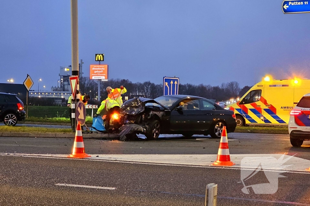 Op- en afritten afgesloten door ongeval
